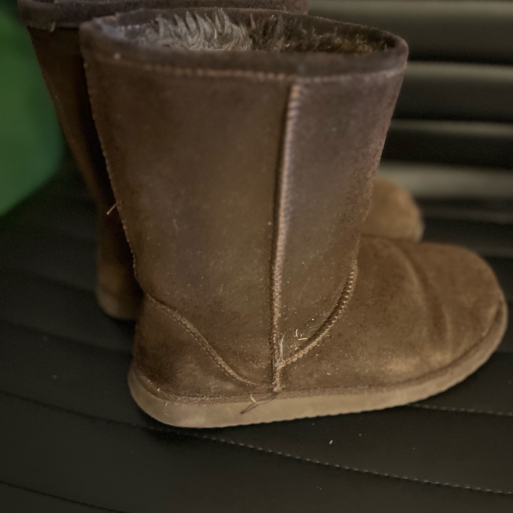 Cozy Brown Winter Boots - Picture 4 of 6